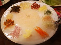 冰火两重天捞起鱼生-尚竹阁冬瓜盅·18年地标美食(平洲店)