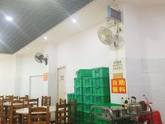 大堂-美兰春记食店·龙舌坡红烧牛肉
