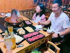 -果松木炭酸菜铜火锅·外婆参鸡汤