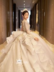 点击看大图 -艾拉·女王婚纱礼服馆