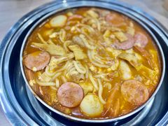 -三清洞摩西韩式年糕火锅(威高广场店)