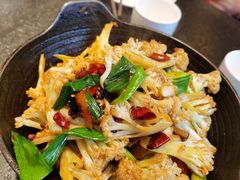 -万重锦·人文川菜馆(骡马市店)