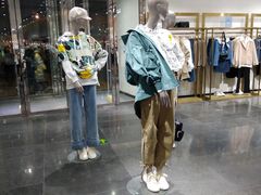 -URBAN REVIVO(济南世茂广场店)