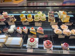 -CARINO BAKERY&CAFE(人广来福士店)