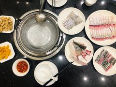 -正能量脆肉鲩火锅