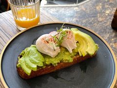 牛油果温泉蛋吐司-O'mills Sourdough Bakery&Bistro(永嘉路店)