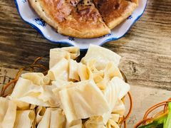 -香香腊排骨.野生菌火塘总店(束河店)