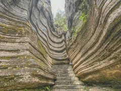 -梭布垭石林景区