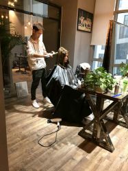 -佛伦斯私人订制烫染国际连锁西红门店