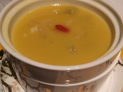 鲍汁鱼唇汤-俏江南·花园戏曲餐厅(881店)