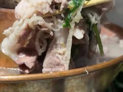 -果松木炭酸菜铜火锅·外婆参鸡汤