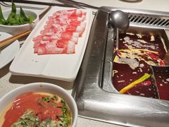 -海底捞火锅鲜切牛肉主题店(长寿路店)