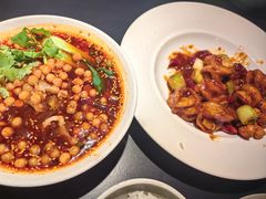 -麻六记(凤凰汇店)