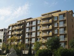 -陕西华浮宫酒店(未央湖公园店)