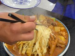 -撒拉人家.酸菜牦牛肉火锅