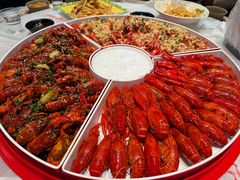 -肥肥虾庄·金牌油焖大虾(汉街SKP店)