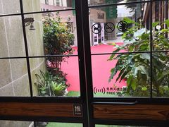 -柏斯音乐艺术中心·钢琴·吉他(上音店)
