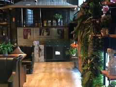 -临界音乐酒馆·小龙虾·江湖菜(华熙LIVE·鱼洞店)