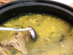 白果炖鸡-君华饭店·腊排铜火锅