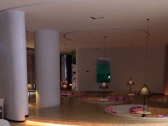 -涨巢·潮玩水疗局