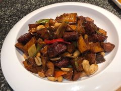 杏鲍菇牛仔粒-老广酒楼(樱花店)
