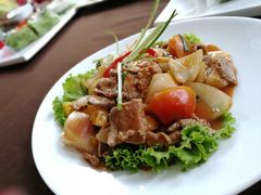 -Neary Khmer Restaurant