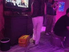 -宝岛甲壳虫KTV(蓝天路店)