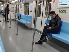 -陆家浜路(地铁站)