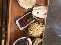 -贤合庄卤味火锅(时代广场店)