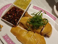 白切清远鸡-炆艺乳鸽·煲仔饭大排档(望京来广营店)