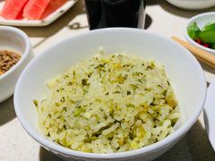 酸菜炒饭-海底捞火锅鲜切牛肉主题店(长寿路店)