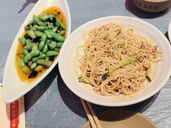 -肥肥虾庄·金牌油焖大虾(东湖欢乐谷店)