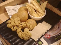 -洪氏嗨捞·猪肚鸡火锅(阳光天地店)