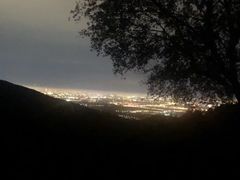 -鬼笑石后山停车场