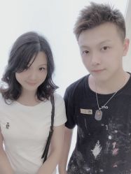 -PE SALON 