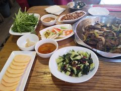 爆辣干锅鸭头-安诚居干锅鸭头(八角店)