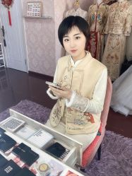 -贺贺新娘造型婚纱店