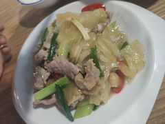 咸菜炒前兰肉-春梅里卤鹅馆·47年老字号(东厦分店)