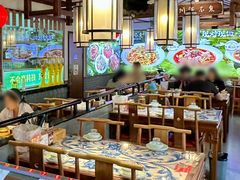 -川流不息·地道川菜·小龙虾(新松江路店)