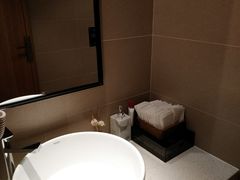 -良子足疗按摩