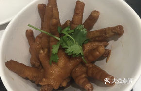 Stewed Chicken Feet