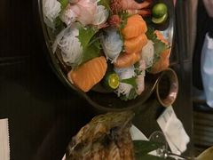 -吉屋·炭烧酒场·秋冬功夫奶汁河豚鱼锅