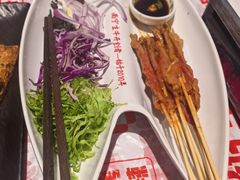 -威记烧嘢·南宁烧烤·超级生牛(绿地店)
