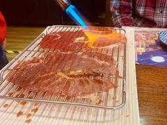 铺天盖地顶级澳牛肉火焰寿司-仙隐小鹿中華の日料(正弘城店)