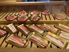 -梨花甄选自助烤肉(小寨原力场店)