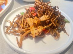 -吴越荣记苏州菜·松鼠桂鱼100%活鱼现做(斜塘老街店)