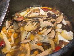 -芸山季·云南山珍菌火锅(人民广场来福士店)