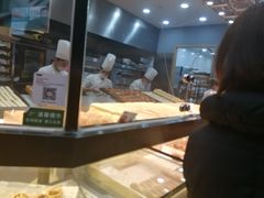 面包甜点陈列柜-六贤记(杭州龙湖滨江天街店)
