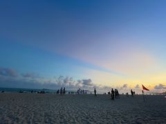 -三亚湾海居铂尔曼度假酒店