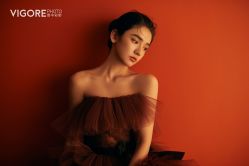 -雪中彩影婚纱摄影·微光艺术中心